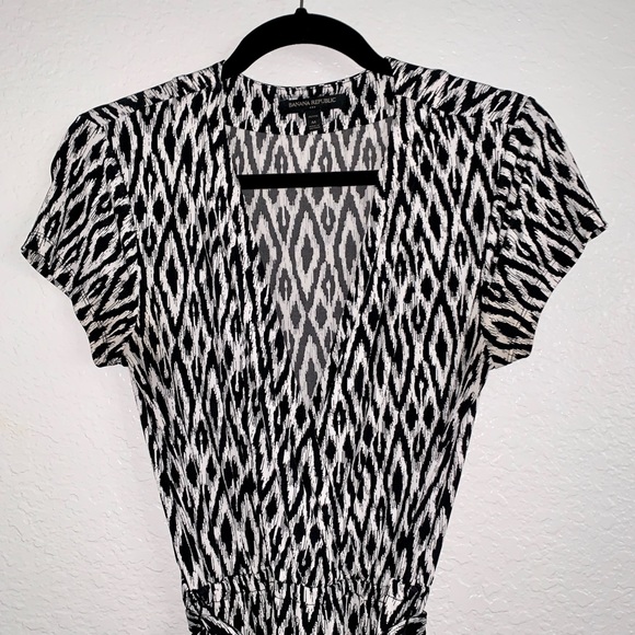 Banana Republic black and white print dress